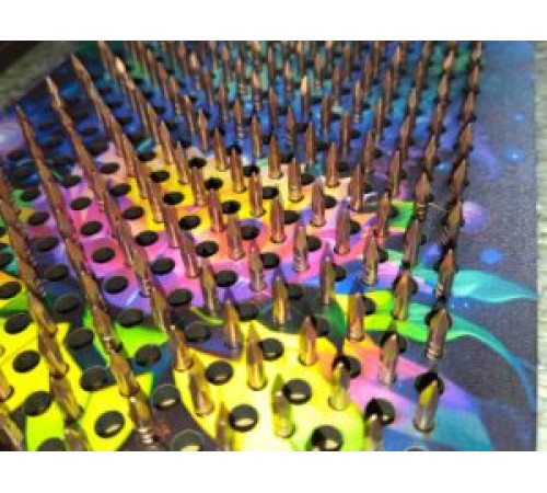 Дошка садху, Мідні цвяхи.