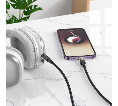 Аудiокабель HOCO UPA27 iP to 3.5mm male, nylon braid, 1.2m, Black (6942007612524)