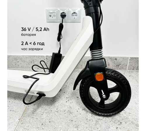 Електросамокат OKAI Zippy ES50С Black 8" 250W/500W, 5.2Ah, 20 km, 25 km/h, 10°, 13.5 kg (ES50C-B)