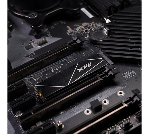 Накопичувач SSD M.2 ADATA GAMMIX S70 BLADE 1TB 2280 PCIe 4x4 NVMe 3D NAND Read/Write:7400/5500 MB/sec (AGAMMIXS70B-1T-CS)