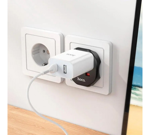 Мережевий адаптер HOCO AC6 Unimpeded universal conversion plug Black (6931474791511)