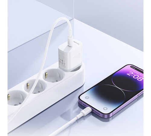 Мережевий зарядний пристрій BOROFONE BA99A Breeze single port PD20W charger White (6941991121357)