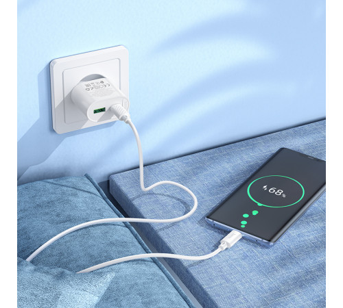 Мережевий зарядний пристрій з кабелем HOCO C109A(PD20W+QC3.0) Fighter PD20W+QC3.0 charger set(C to C) White (6942007656733)
