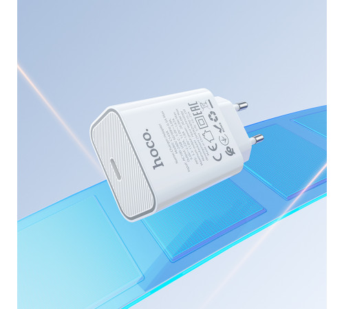 Мережевий зарядний пристрій HOCO C143A Benefit single port PD20W charger White (6942007652063)