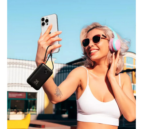 Зовнішній акумулятор VEGER Built-In 2 cables Ultra Mini 30000mAh (VG-W3018)