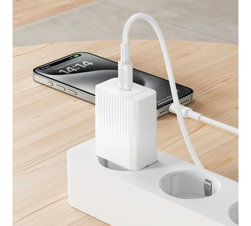 Мережевий зарядний пристрій з кабелем BOROFONE BAS75A Source single port PD30W charger set (C to C) (EU)White (6941991122866)