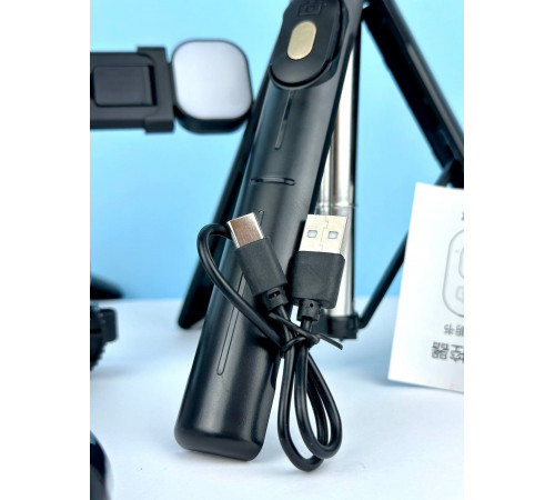 Монопод (трипод) B10S з підсвічуванням на штативі 0.9m Bluetooth