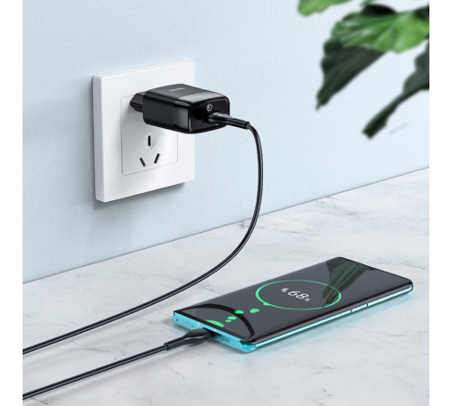 Мережевий зарядний пристрій з кабелем HOCO C72Q Glorious single port QC3.0 charger set(Type-C) 18W  Black (6931474732545)