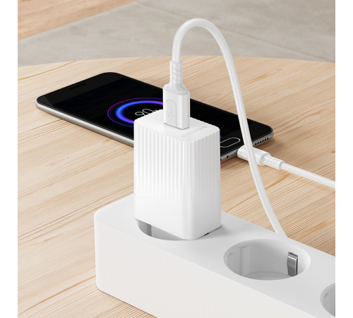 Мережевий зарядний пристрій Borofone BAS72A Source QC3.0 Micro