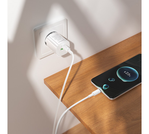 Мережевий зарядний пристрій Borofone BA104A Pudding PD20W+QC3.0 Type-C to Type-C