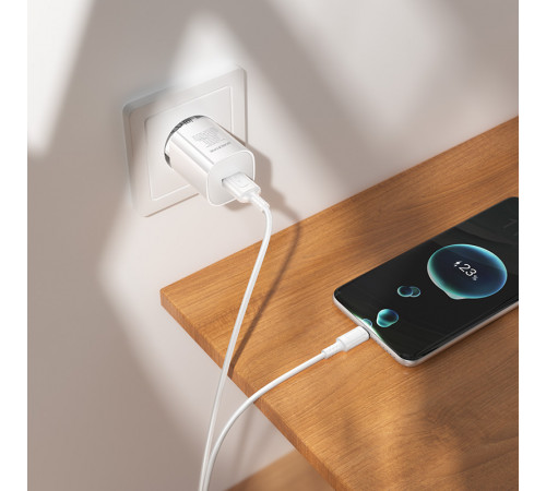 Мережевий зарядний пристрій Borofone BA102A Pudding QC3.0 Type-C