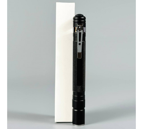 Ліхтар 706 Red light (XPE, 2 акумулятори ААА, 1 режим, Zoom, затискач)