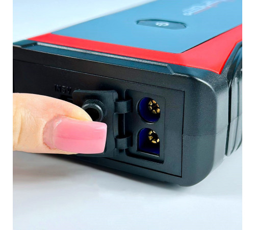 Автомобільний пускозарядний пристрій J17 Jump Starter 28000mah 2USB+Type-C