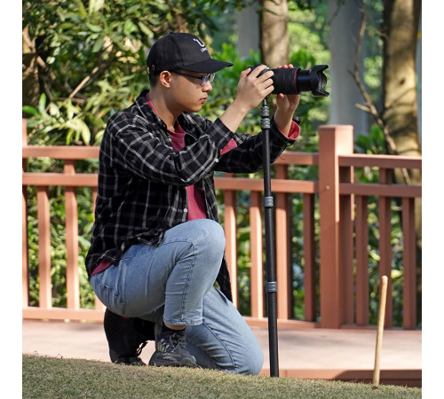 Штатив Ulanzi Full carbon fiber Multifunctional portable light tripod (UV-2784 MT-49) (2784)