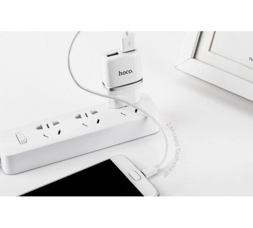Мережевий зарядний пристрій HOCO C12 Smart dual USB charger 12W White (6957531047759)