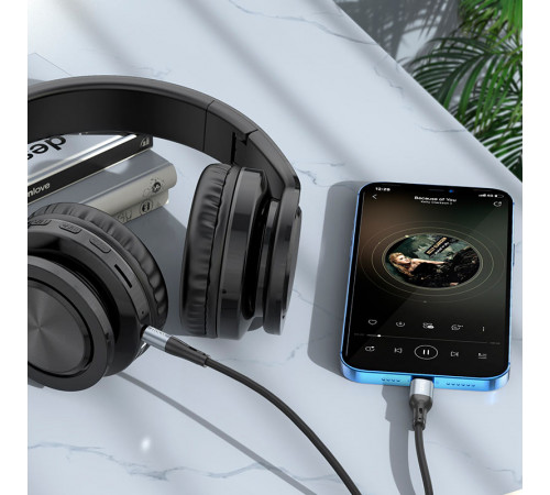 Аудiокабель HOCO UPA22 iP to 3.5mm male, silicone, 1m, Black (6931474769473)