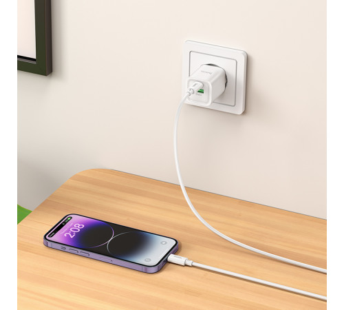 Мережевий зарядний пристрій Hoco C149A Charm PD30W+QC3.0 Type-C to Lightning