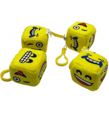 АА4099 Брелок Кубик Смайл з карабіном 4см