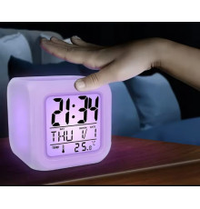 Годинник Будильник 7-колірний міні-настільний куб, домашній декор  HA-169 (100)