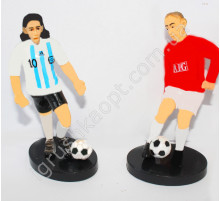 C672 Іграшка футболіст