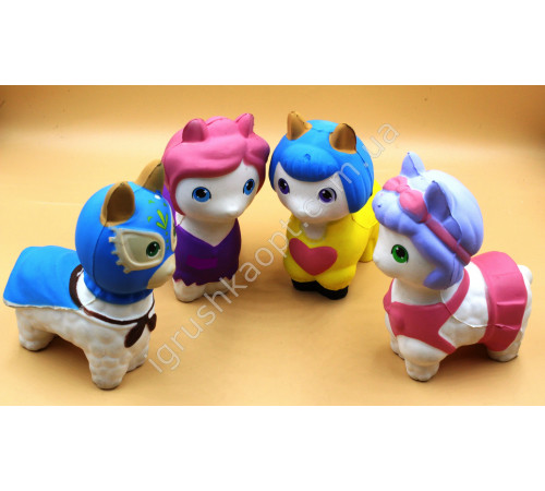 CK1656 Сквіш Лама