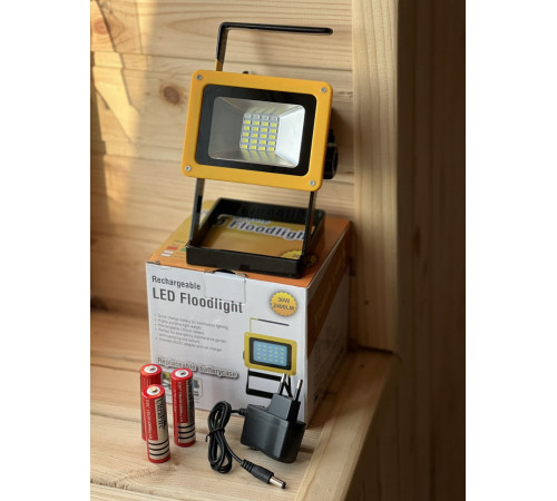 D15 Прожектор (36)     3860