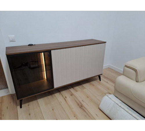 Комод с подсветкой Вичи / Vici K154 3-дверный Орех/кашемир Perfect Home Польша (PFH-091276)