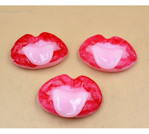 SM1502 Лізун Губи