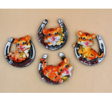 TA3897 Магніт, Тигреня на Підкові, 5*5см, кераміка.