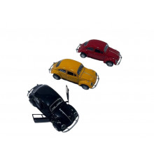 Металева іграшкова машинка